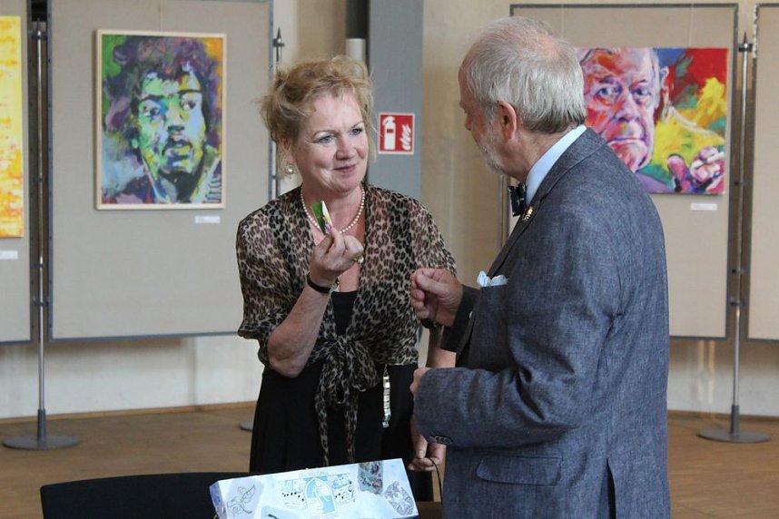 Ausstellung in Cruciskirche er&ouml;ffnet