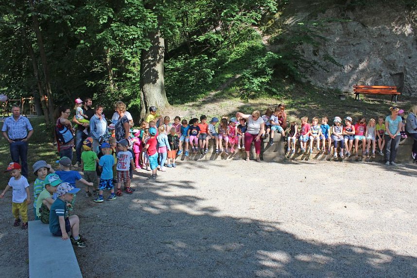 Mehrgenerationen Spielplatz eingeweiht