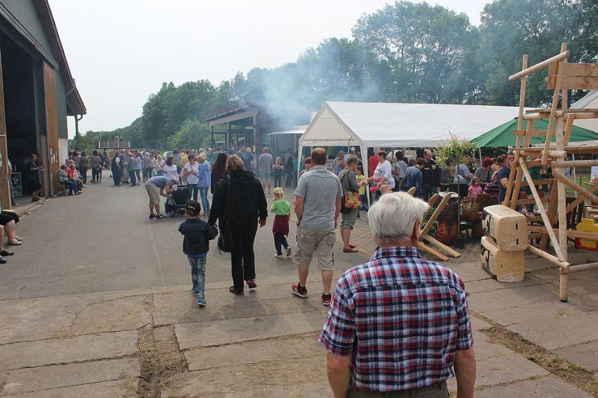  Ansturm auf das Hoffest