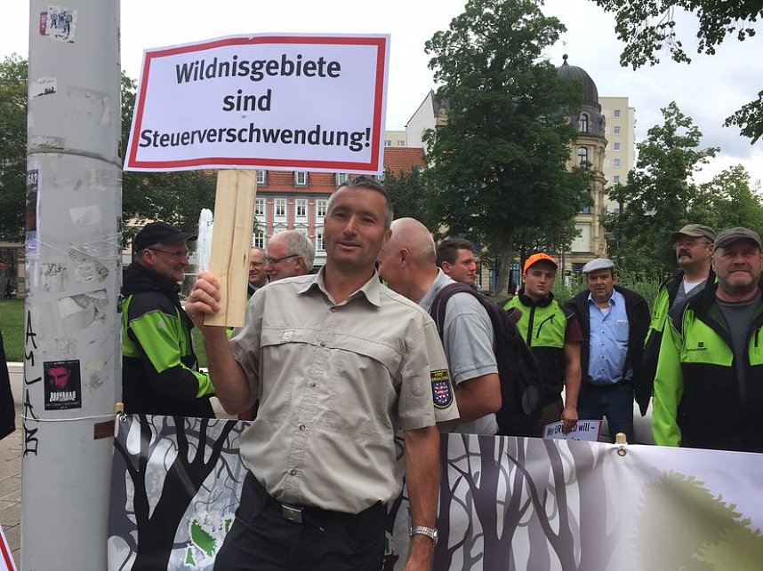 Demonstration vor der Th&uuml;ringer Staatskanzlei