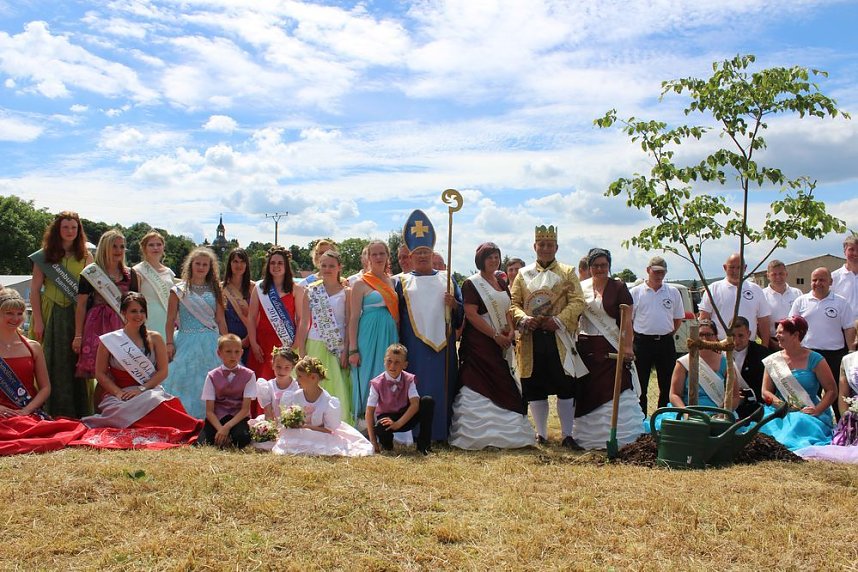 Geheimnis der Hofdamen gel&uuml;ftet