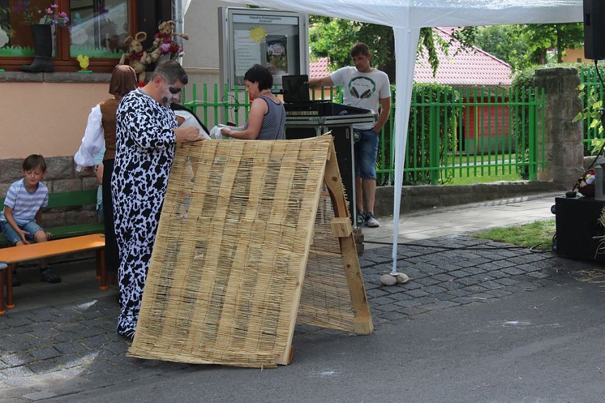 "Gro&szlig;e Schweinerei" vor der Kindervilla