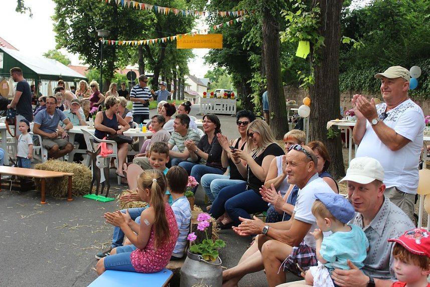 "Gro&szlig;e Schweinerei" vor der Kindervilla