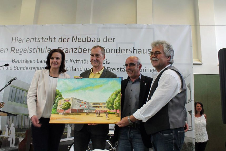 Spatenstich f&uuml;r Franzbergschule erfolgt