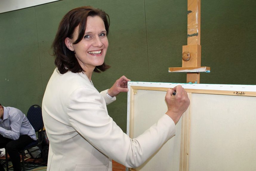 Spatenstich f&uuml;r Franzbergschule erfolgt