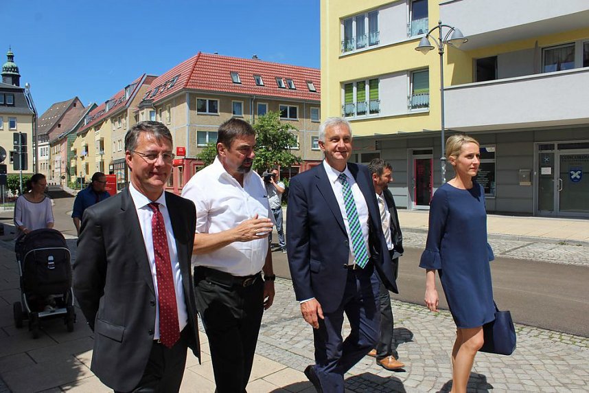 Zum Thema Stadtentwicklung informiert