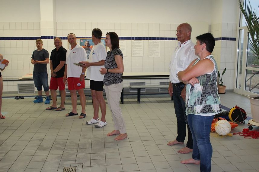 Zertifikate f&uuml;r Rettungsschwimmer &uuml;bergeben