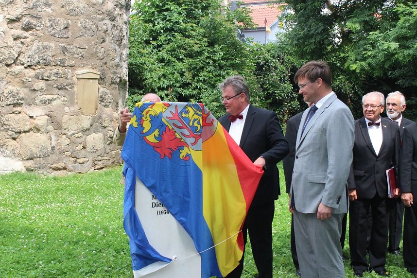 Gedenkstein in Sondershausen enth&uuml;llt