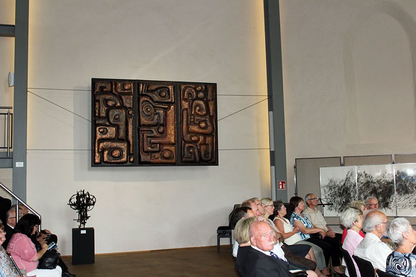 Ausstellung von Heinz Scharr er&ouml;ffnet