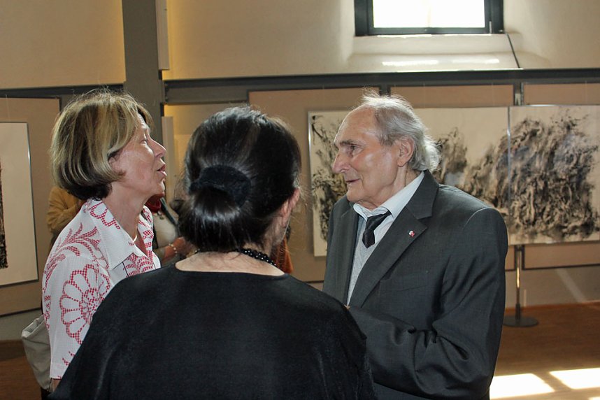 Ausstellung von Heinz Scharr er&ouml;ffnet