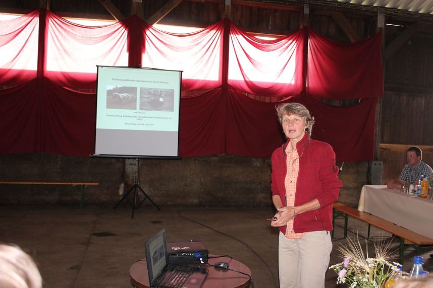  Ministerpr&auml;sident wird Pate von Tieren