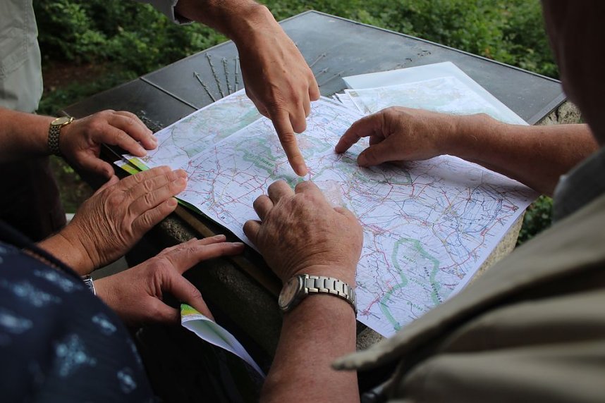 Waldbegehung am Possen im unterschiedlicher Resonanz