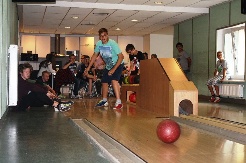 Paddeltour, Kletterturm und Denglisch�