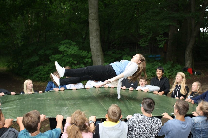 Paddeltour, Kletterturm und Denglisch�