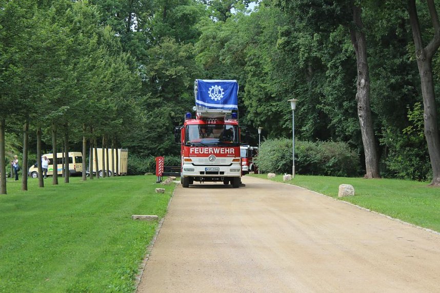 24 wertvolle "Kutschen" &uuml;bergeben
