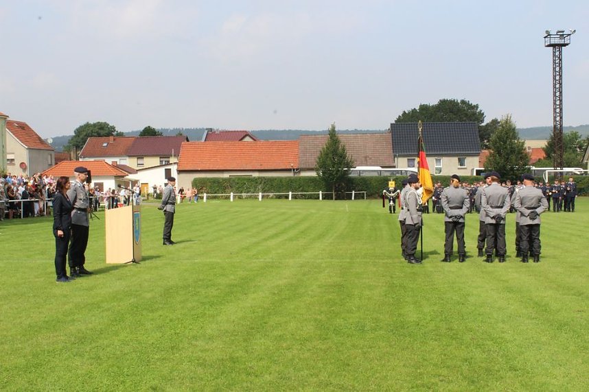 Feierliche  Vereidigung in Berka