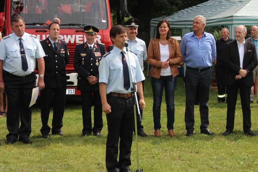  Vereine feiern mit den Kameraden der FFW