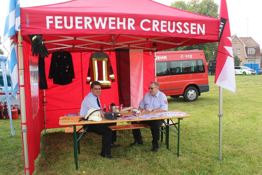  Vereine feiern mit den Kameraden der FFW