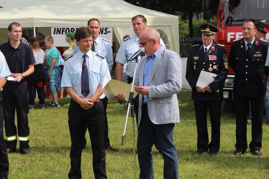  Vereine feiern mit den Kameraden der FFW