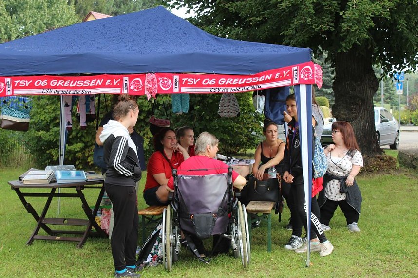  Vereine feiern mit den Kameraden der FFW