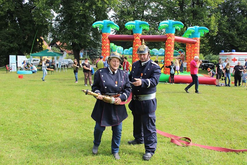 Vereine feiern mit den Kameraden der FFW