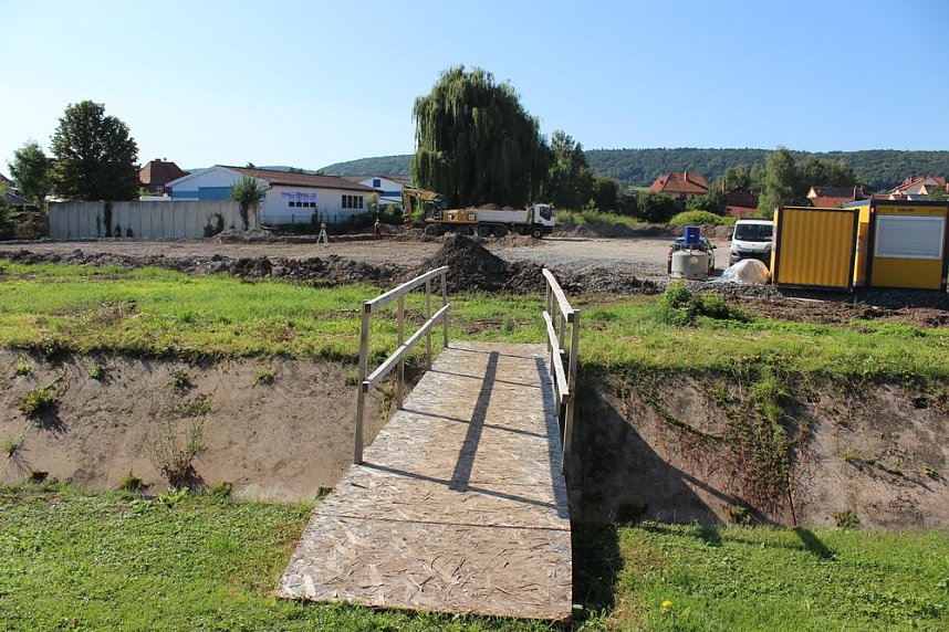 Feierlicher Spatenstich