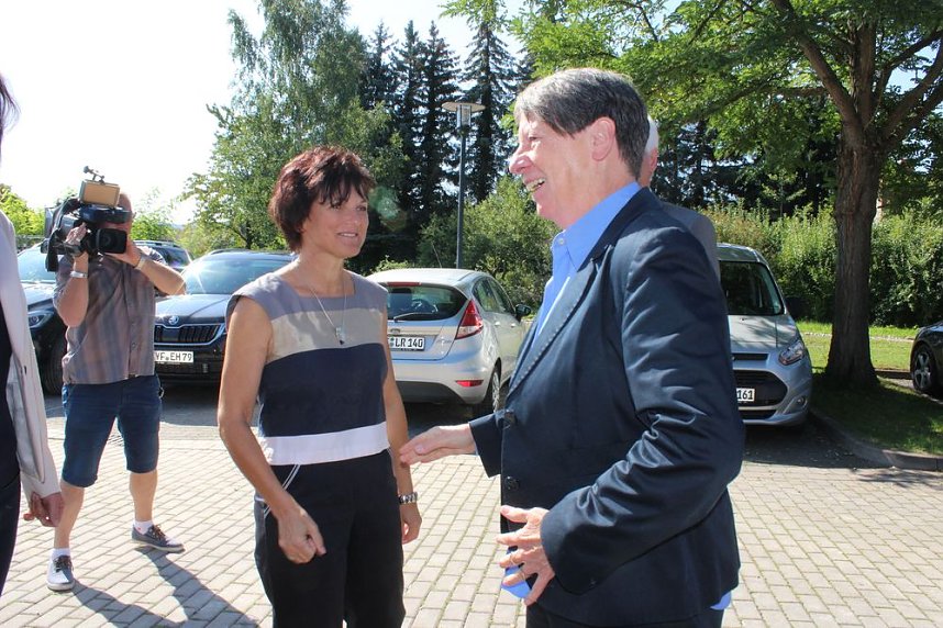 Feierlicher Spatenstich