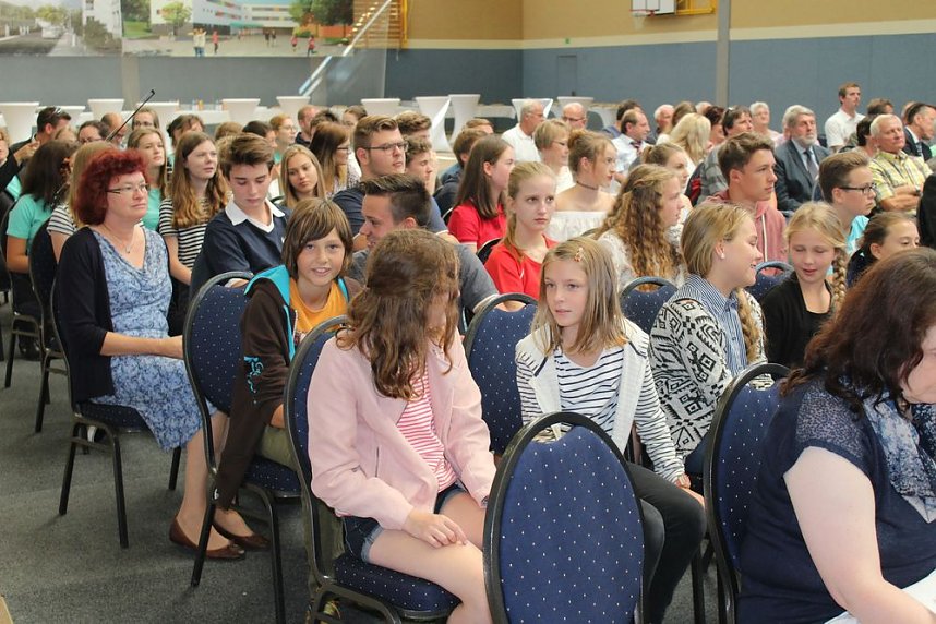 Feierlicher Spatenstich