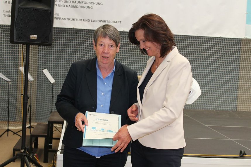 Feierlicher Spatenstich