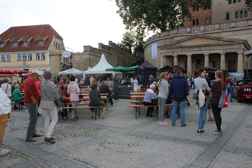 Weinprinzessin Shantel I. gekr&ouml;nt