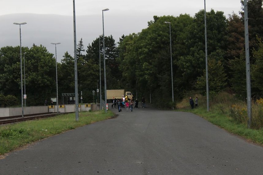 Am Gel&auml;nde des Eisenbahnvereines in der Erfurter Stra&szlig;e / Am Petersenschacht fand am sp&auml;ten Nachmittag eine Rettungsgro&szlig;&uuml;bung statt (<b>Update</b>)...  Die diesj&auml;hrigen Gro&szlig;&uuml;bung fand in der N&auml;he des Hauptbahnhofs in Sondershausen statt. Alle drei Jahr steht so eine Gro&szlig;&uuml;bung auf dem Plan. Waren es beim beim letzten Mal 30 Verletzte in einem Eisenbahnwaggon, waren dieses dieses Mal "nur" acht verl