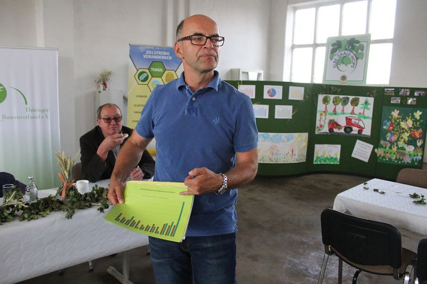 Landwirte beim Kyffh&auml;user Erntegespr&auml;ch