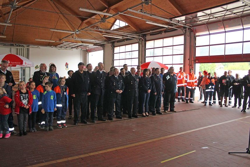 Feuerwehr buntem Programm