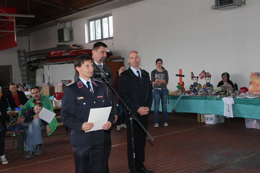 Feuerwehr buntem Programm