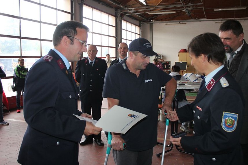 Feuerwehr buntem Programm