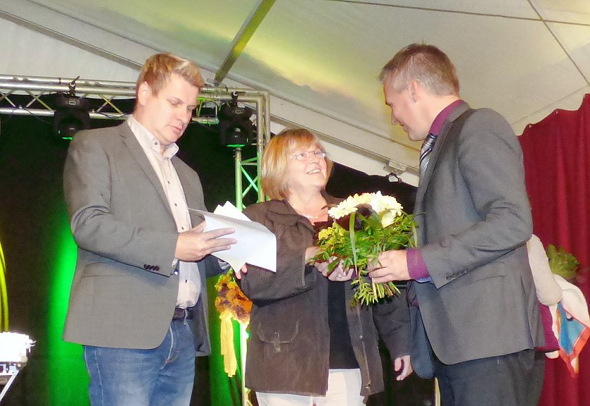 "Frankenh&auml;user Blumensommer" Im Rahmen des Frankenh&auml;user Bauernmarktes fand die Auswertung der Aktion "Frankenh&auml;user Blumensommer" 2017