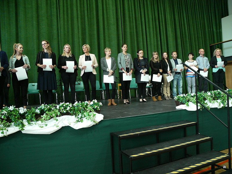 Verbeamtung von &uuml;beer 350 Lehrerinnen und Lehrern