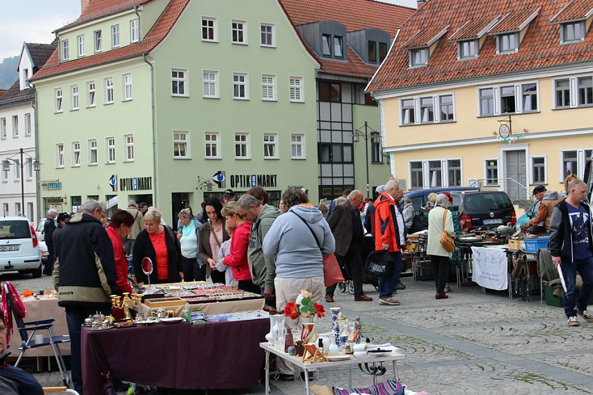 Erfolgreicher Tr&ouml;delmarkt in Sondershausen
