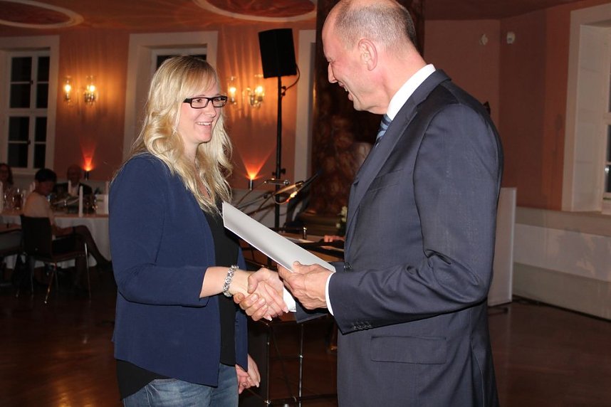  Ausgezeichnete Pr&uuml;fungsleistungen belohnt