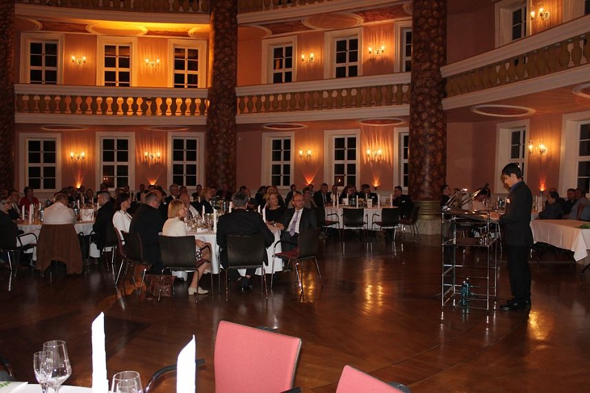  Ausgezeichnete Pr&uuml;fungsleistungen belohnt