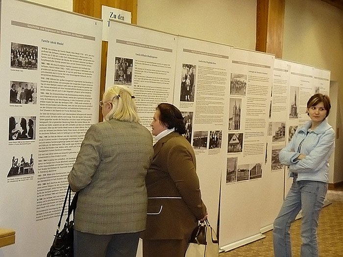 Volk auf dem Weg 