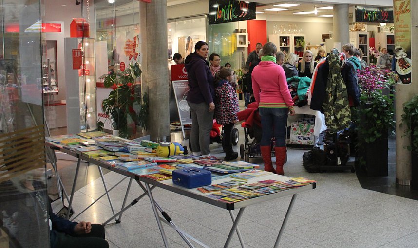 Kindertr&ouml;delmarkt gut besucht