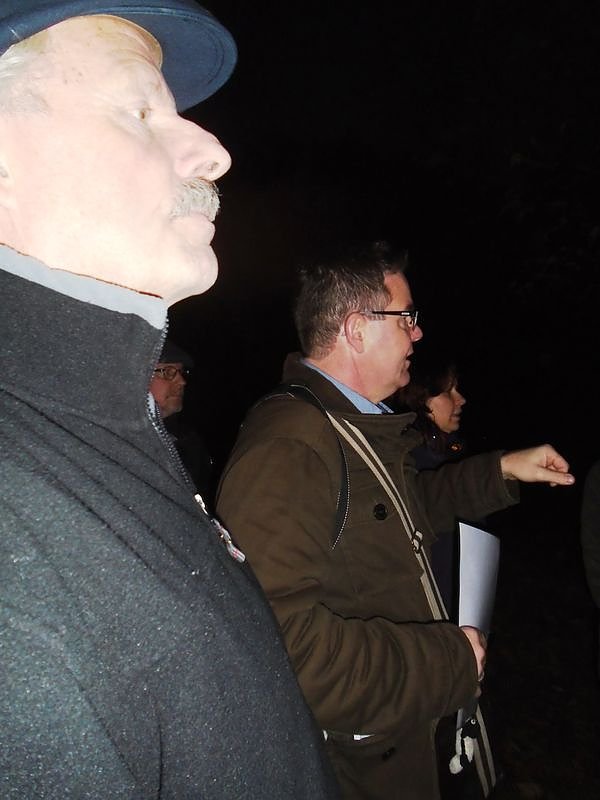 Eric Schramm beim Erl&auml;utern der Flurnamen