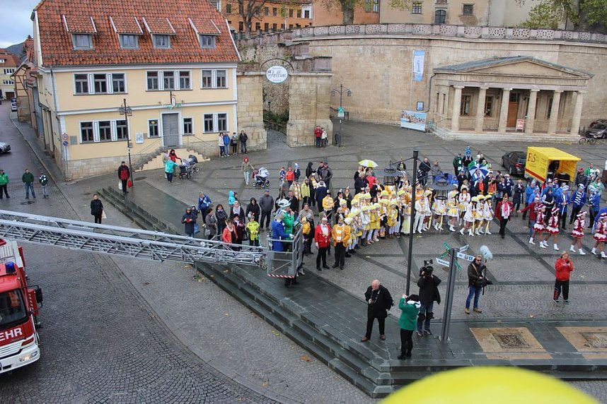 Rathaus "gepl&uuml;ndert"