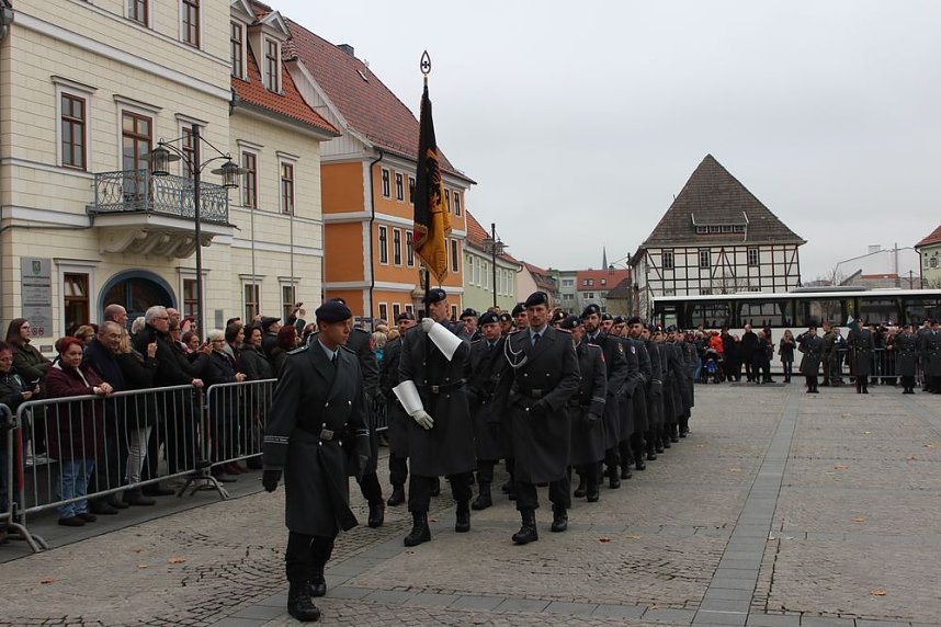 Soldatinnen und Soldaten vereidigt