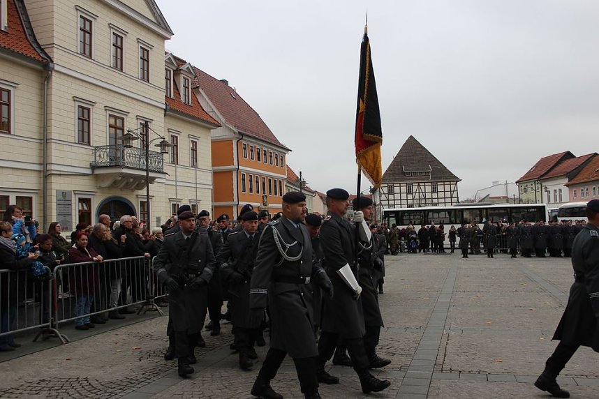 Soldatinnen und Soldaten vereidigt