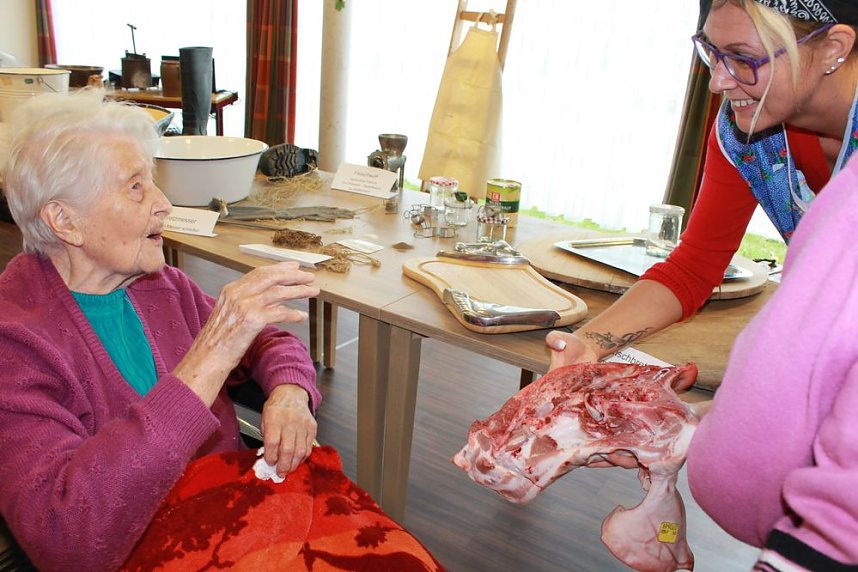 Schlachtfest in der AWO Seniorenresidenz