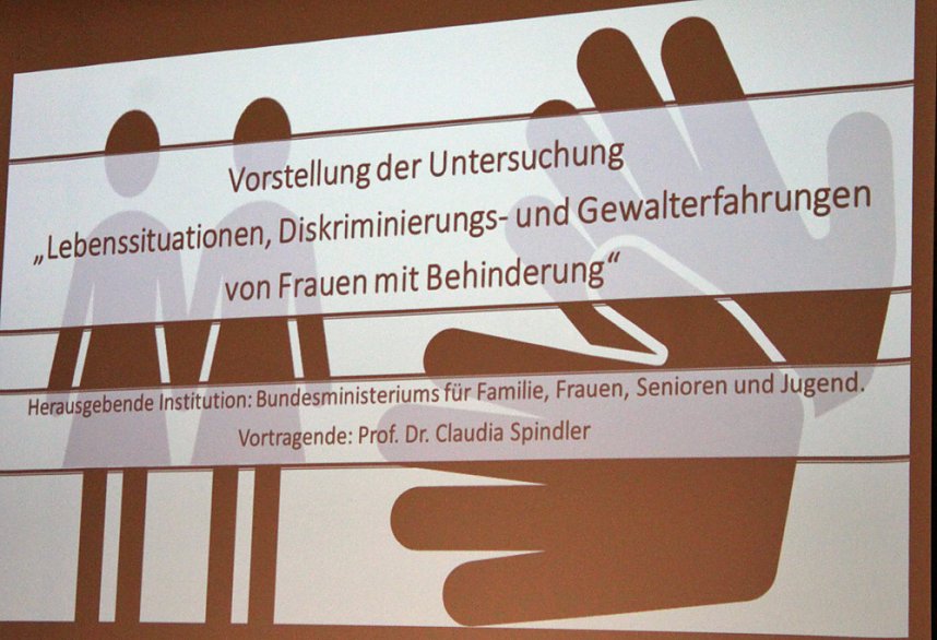 Im Zentrum der Aufmerksamkeit - Behinderte Menschen