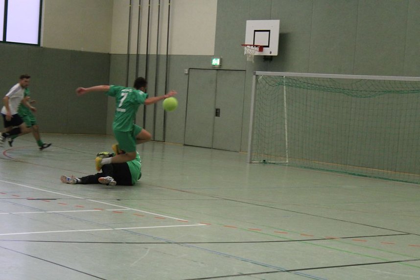 Cup-Verteidiger wurde gefordert