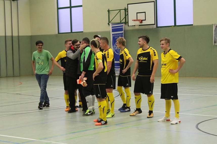 Cup-Verteidiger wurde gefordert